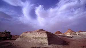stliche Sahara, Libyen: Groe Expedition - Schichtstufenlandschaft